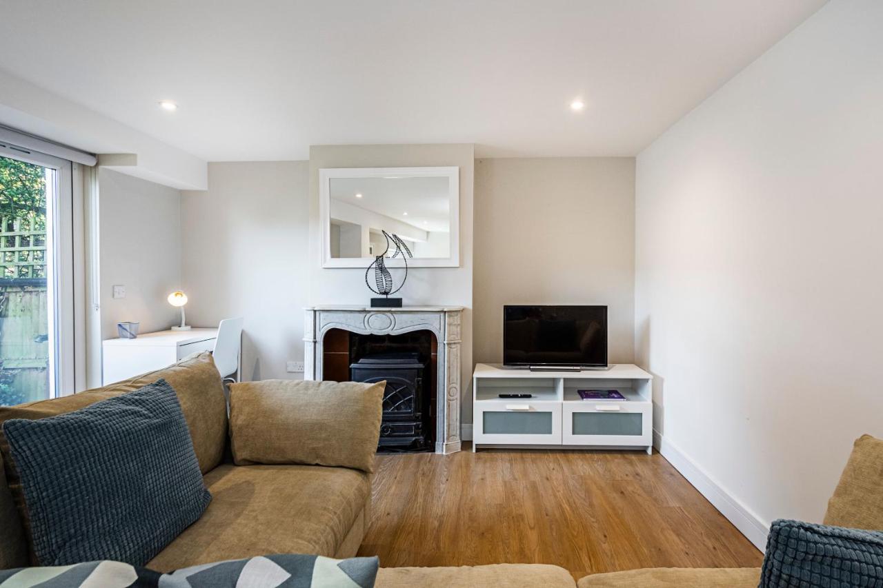 South Woodford 2 Bed En-Suite House Londen Buitenkant foto