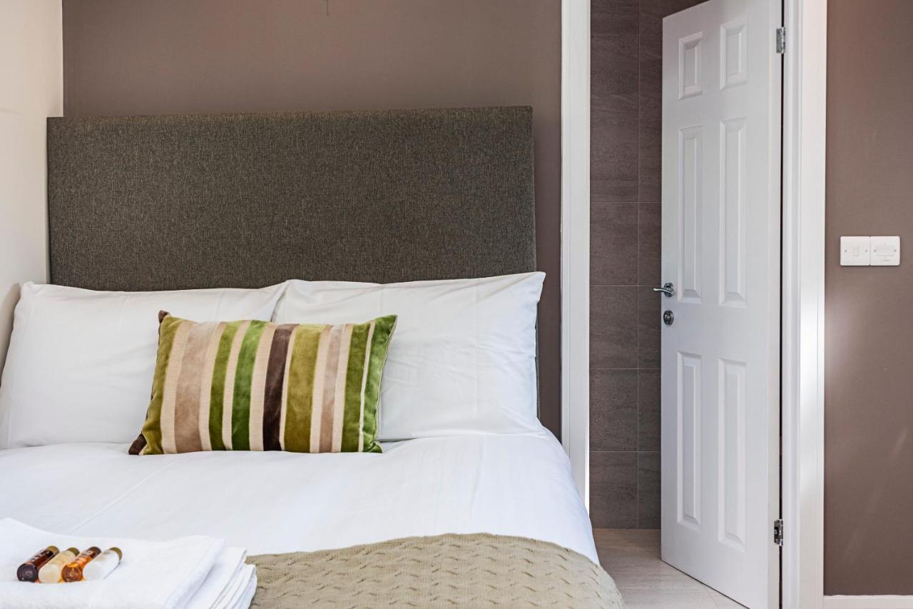 South Woodford 2 Bed En-Suite House Londen Buitenkant foto